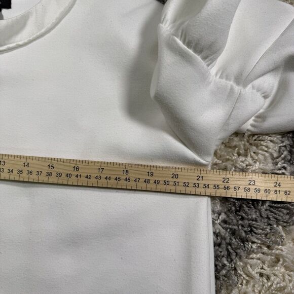 HALOGEN Women’s White Ruffle Short Sleeve Shirt Size Medium - Picture 5 of 7